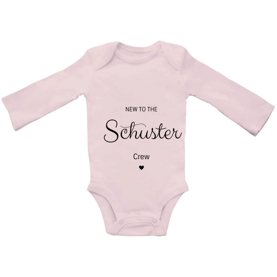Personalisierter Baby-Body „New to the Crew“ – Neugeborenen-Strampler mit individuellem Namen, Geschenk zur Babyparty & Geburtsankündigung