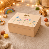 Personalisierte Holzkiste mit Wildblumen & Geburtsdaten | Erinnerungsbox aus Holz mit Wunschname
