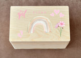 Personalisierte Baby Erinnerungsbox,
Baby Mädchen Erinnerungsbox Holz,
Holzbox mit Namen personalisiert,
Baby Keepsake Box personalisiert,
Erinnerungsbox Baby Mädchen,
Personalisierte Holzbox für Kinder,
Baby Andenkenbox mit Namen