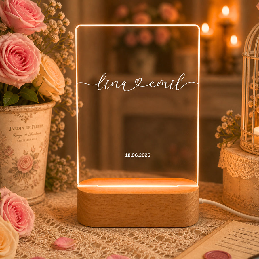 Personalisiertes Herz Nachtlicht mit Namen & Datum – Romantische LED Acryl Lampe für Paare & Hochzeitsgeschenk
